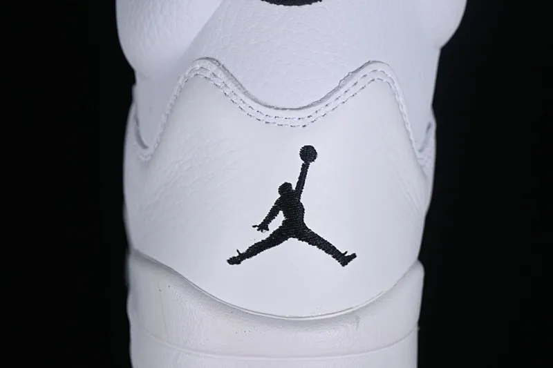All categories Air Jordan Jordan series basketball shoes Air Jordan 5 Air Jordan 5 Retro AJ5 Joe 5 white black DD0587-110
